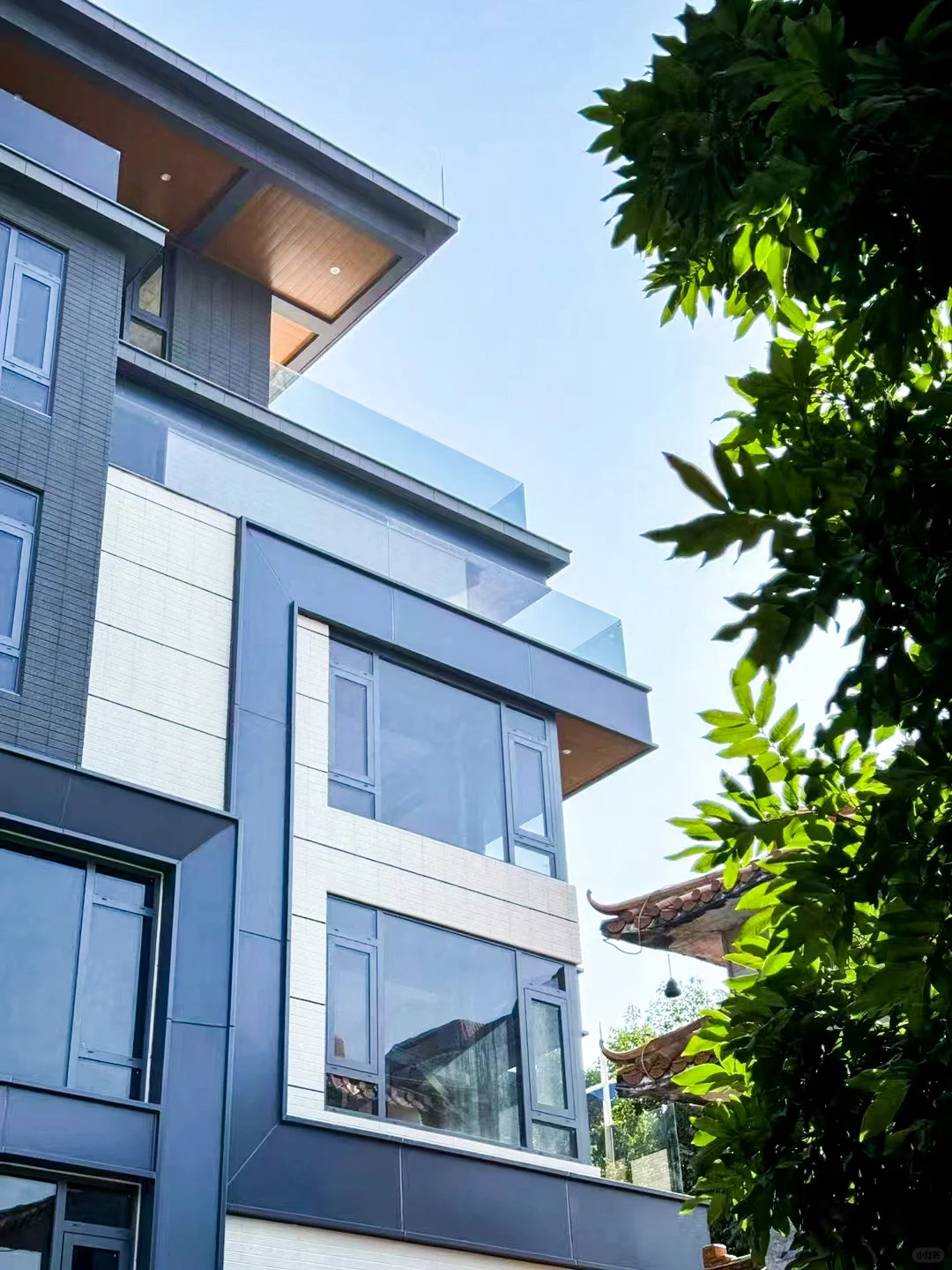Suozhe Doors and Windows Crafting the Ideal Choice for Foshan Villas (4)