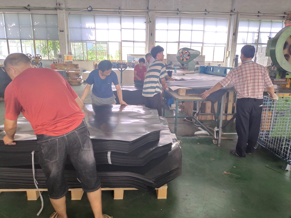 塑料滑片角加工
