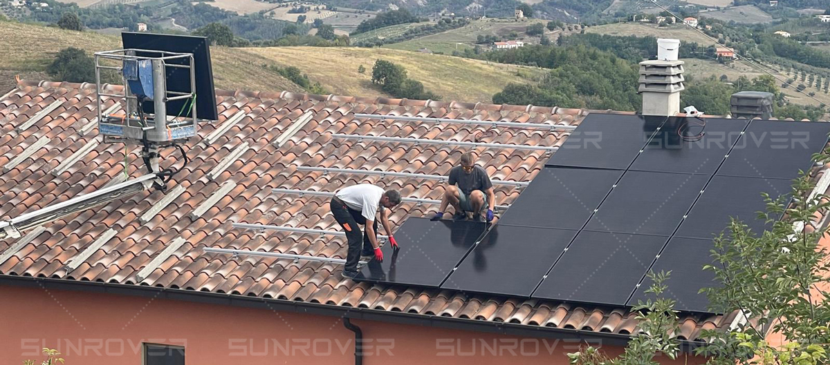 SUNROVER-Empowers-Italian-Household-with-Premium-Energy-Independence.jpg