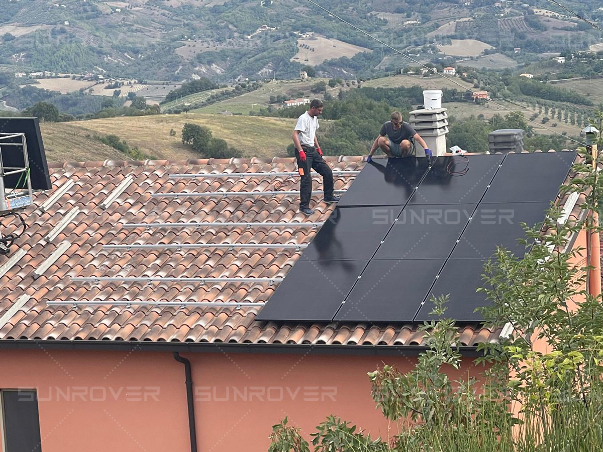 SUNROVER-Empowers-Italian-Household-with-Premium-Energy-Independence2.jpg