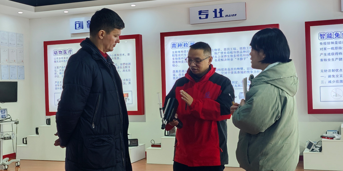 Ang ECI-T4 Needle-Free Injector Naghimo og Debut sa Overseas sa AGRAVIA 2026 Exhibition sa Russia