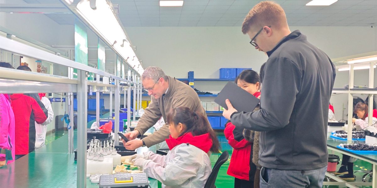 the factory of veterinary ultrasound machines.jpg