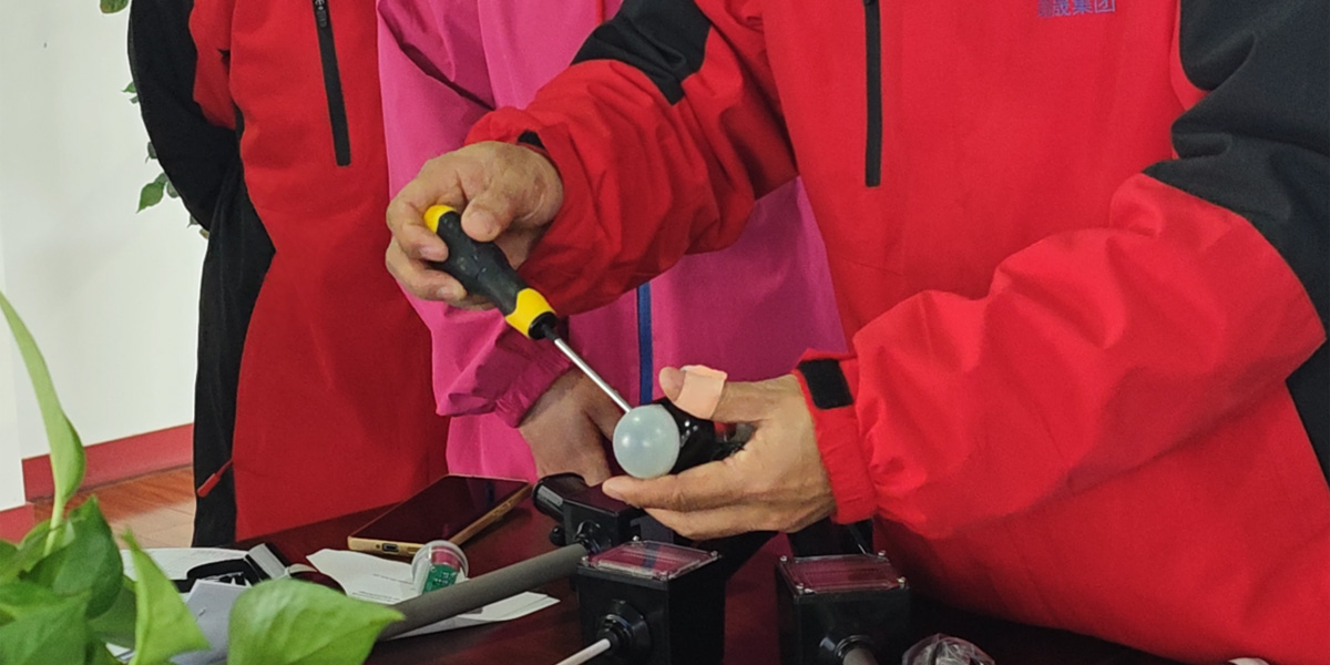 V1 Wireless Ultrasound Probe.jpg