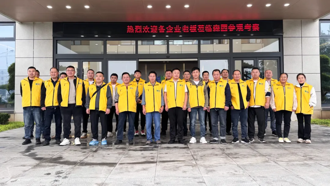 Sengu 2025, the sixth round of art paint training came to a successful end! Hand in hand construction master, WIN IN THE FUTURE!