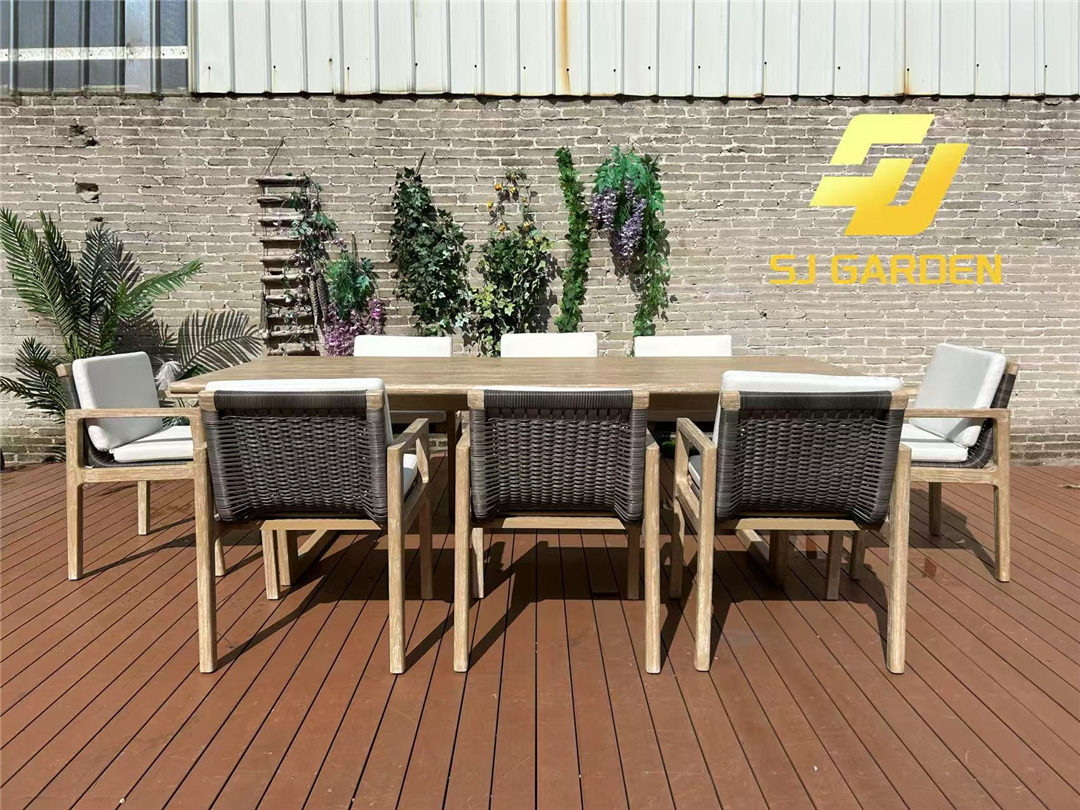 Patio living and enjoying time outdoors (2)