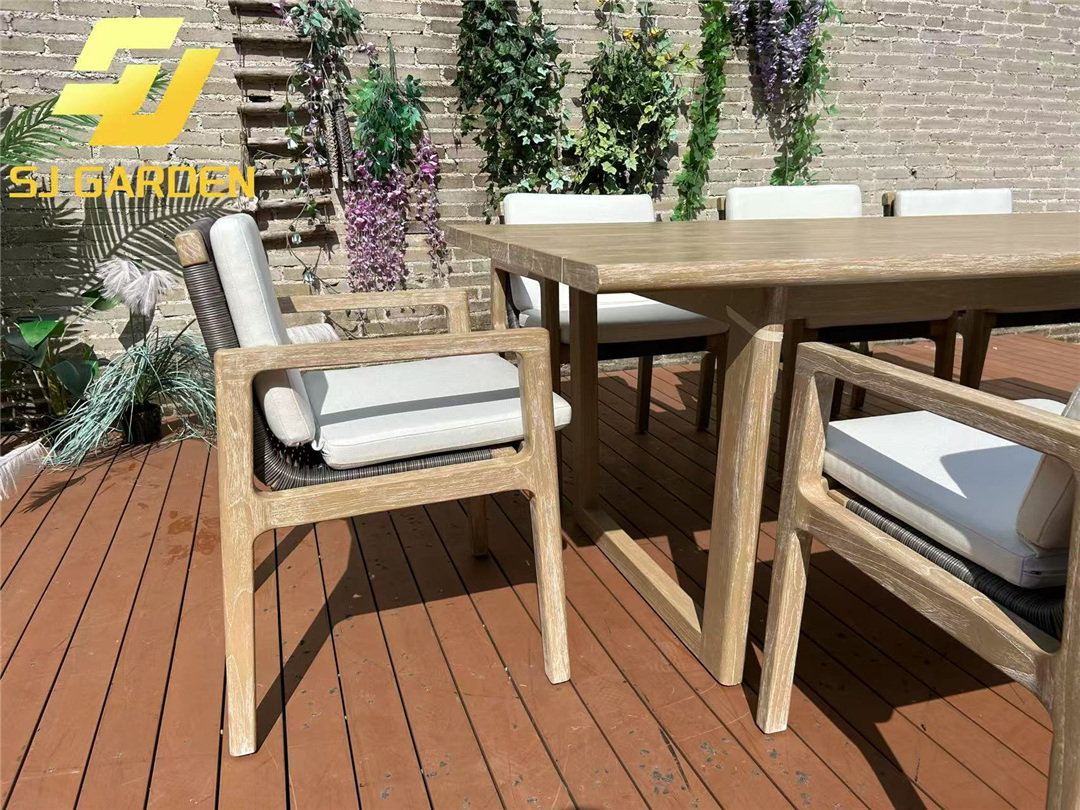 Patio living and enjoying time outdoors (3)