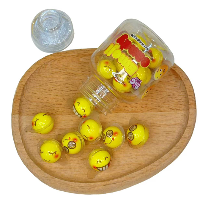 Cute and Fun Can Candy Toy Supplier Emoji Ball Pack Gummies (1)
