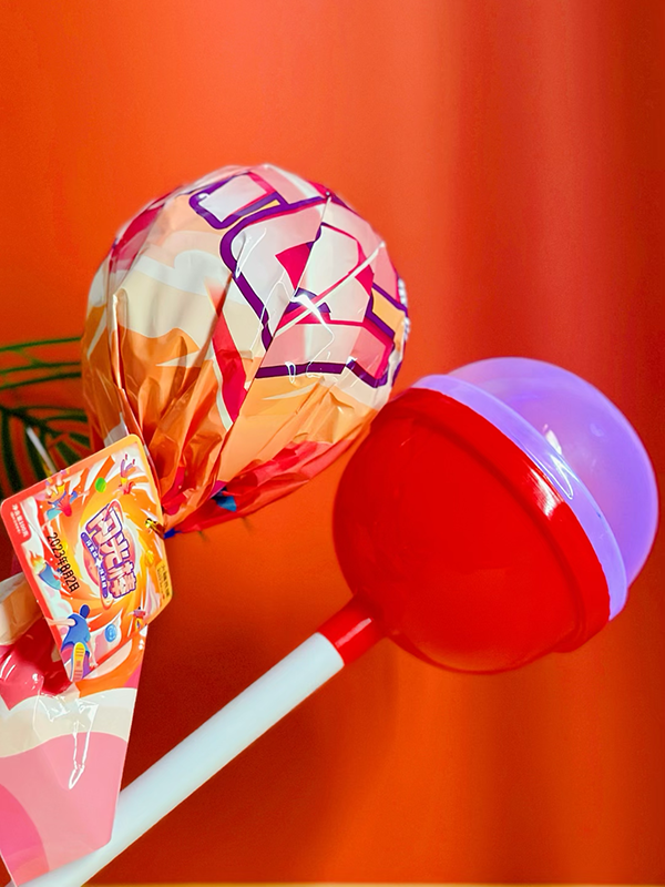 Popular Big Lollipop With Flashing Ball Strawberry Lollipop Orange Lollipop Blueberry Lollipop Grape Lollipop Candy With Toy (2)