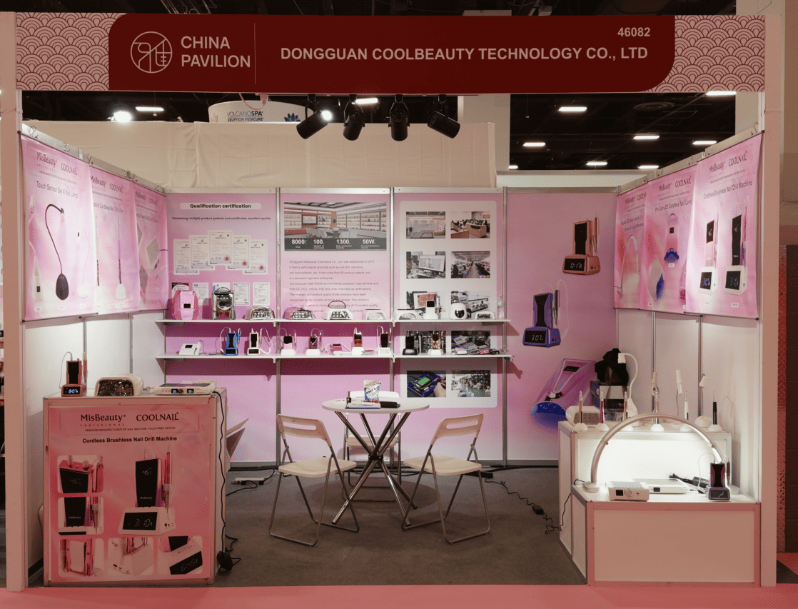 美国展