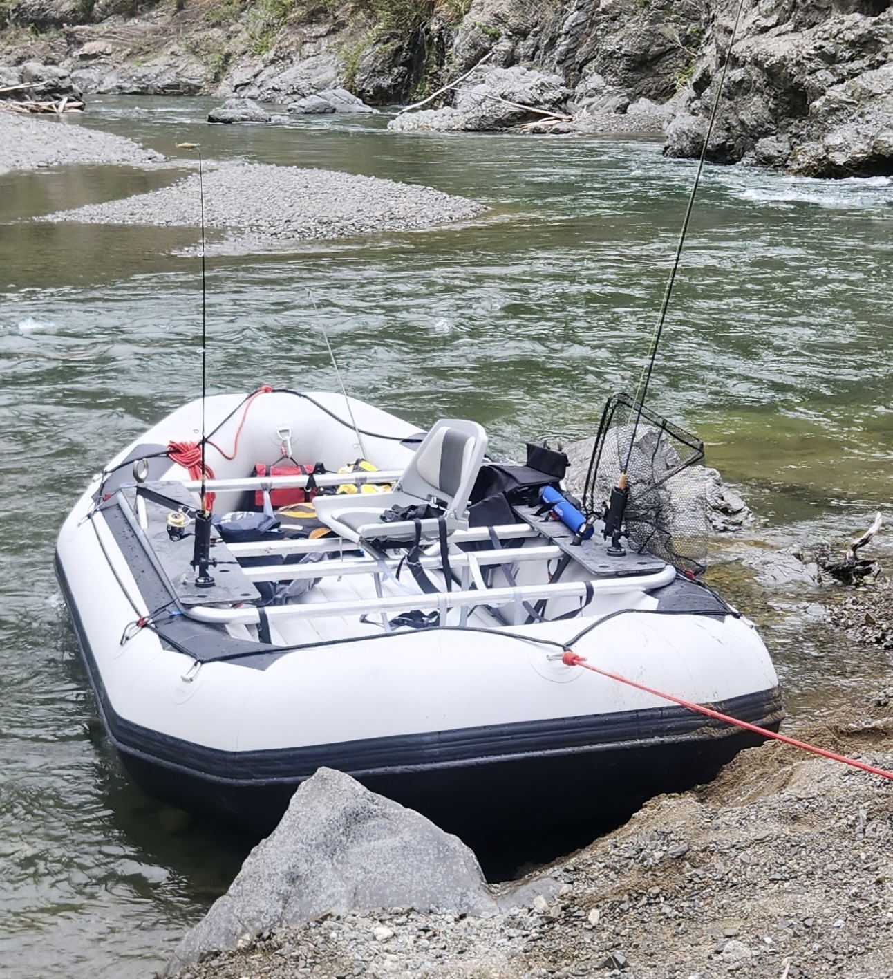 ILife 430cm 14ft grey professional rafting boat made of genuine Hypalon fabric for extreme UV and chemical resistance.