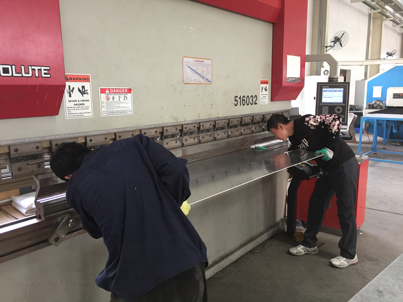 ilife-factory-inflatable-boat-production-line.jpg / Alt: ILIFE boat manufacturing factory line with thermal welding equipment