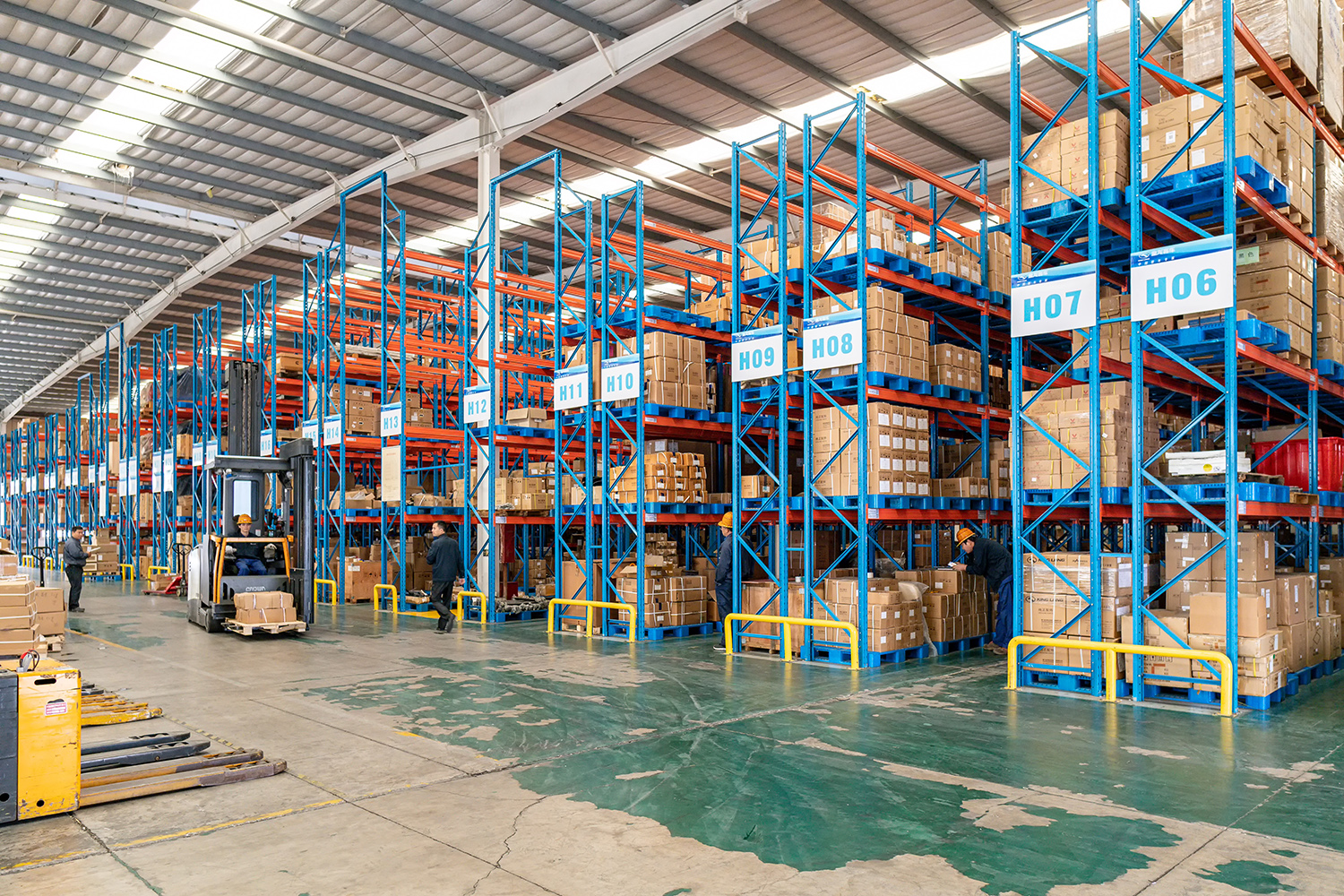 વેરહાઉસ લોજિસ્ટિક્સ મેનેજમેન્ટ સોલ્યુશન