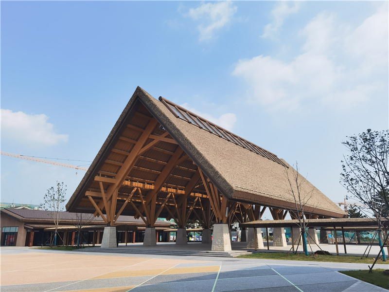 KEBA African Reed-Style Thatch Panels UV-Resistant HDPE & Eco-Friendly3