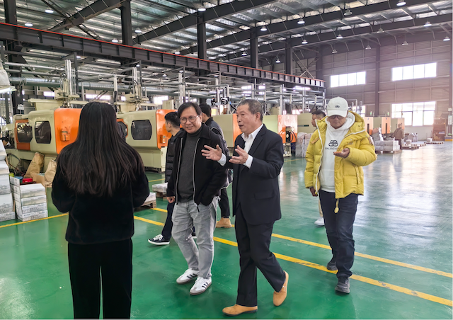 International Delegation from Maldives' Largest Luxury Resort Project Visits KEBA Roofing for Factory Inspection