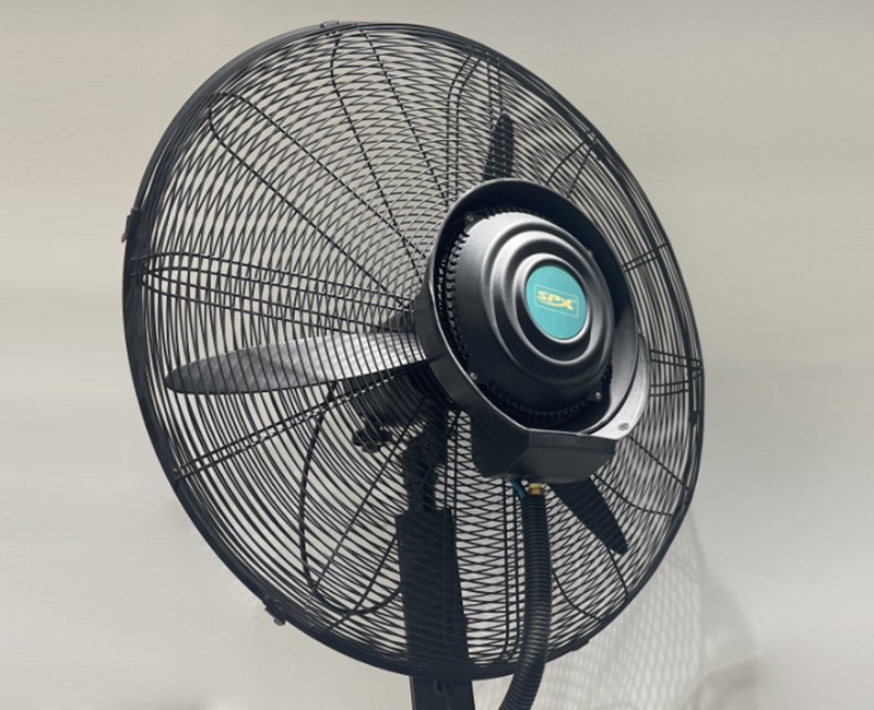 3.Outdoor-Cooling-Fan-with-humidifier.jpg