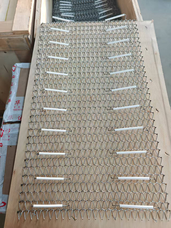 mesh belt in industrial oven