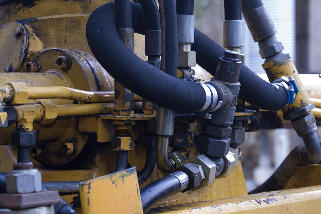 Hydraulic Hose Connection.jpg