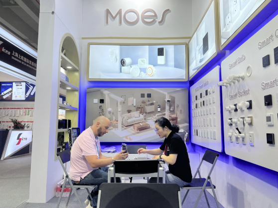 Tailoring Automation: How MOES, a Custom Zigbee Smart Switch Supplier, Featured at the Canton Fair