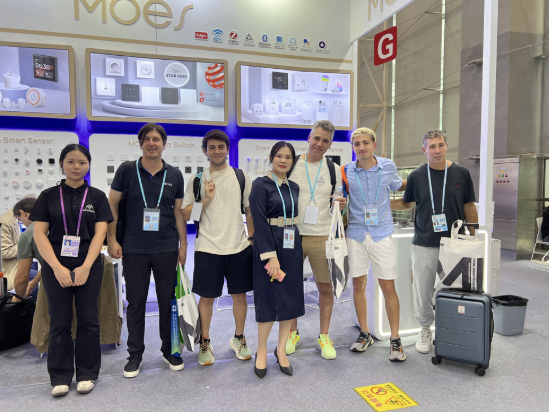 MOES A Certified Smart Home Lights Manufacturer Showcased at the Hong Kong Electronics Fair