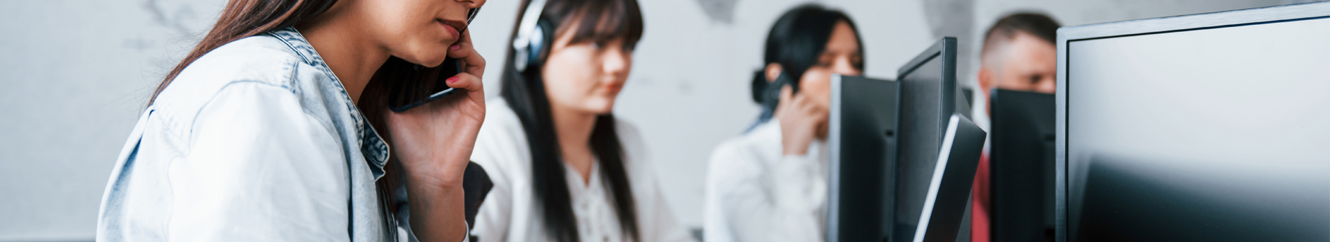 making-deal-young-people-working-call-center-new-deals-is-coming
