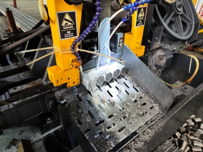 Ligne de production de robinets de douche en acier inoxydable 304 pour la fabrication de douches OEM.jpg