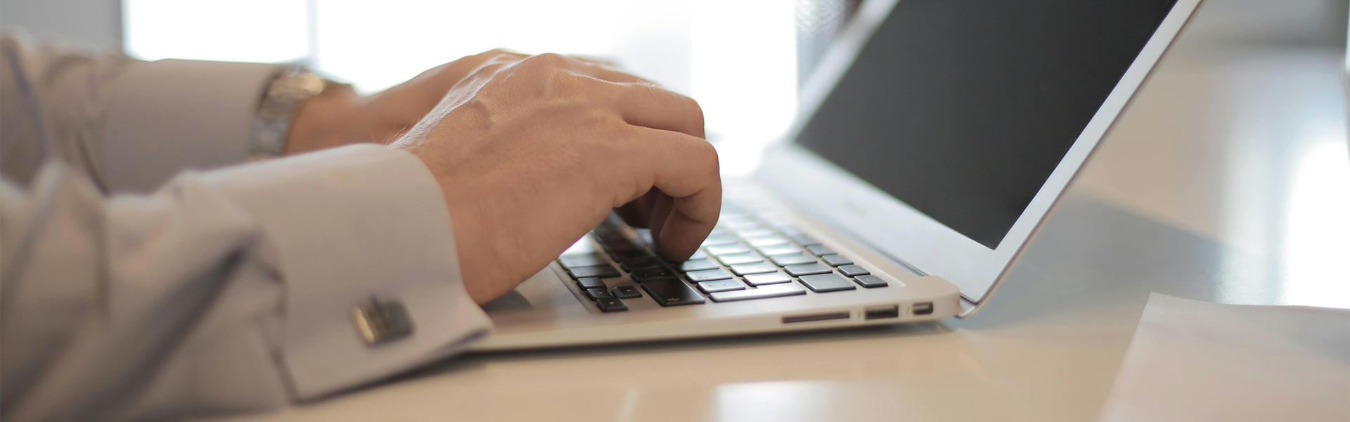 LIÊN HỆ VỚI CHÚNG TÔI