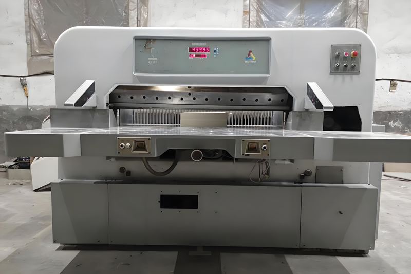 Equipment13