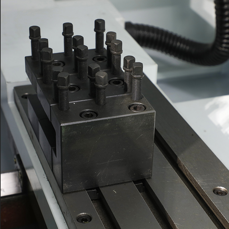 Flat Bed CNC Lathe With Linear Guide (1)