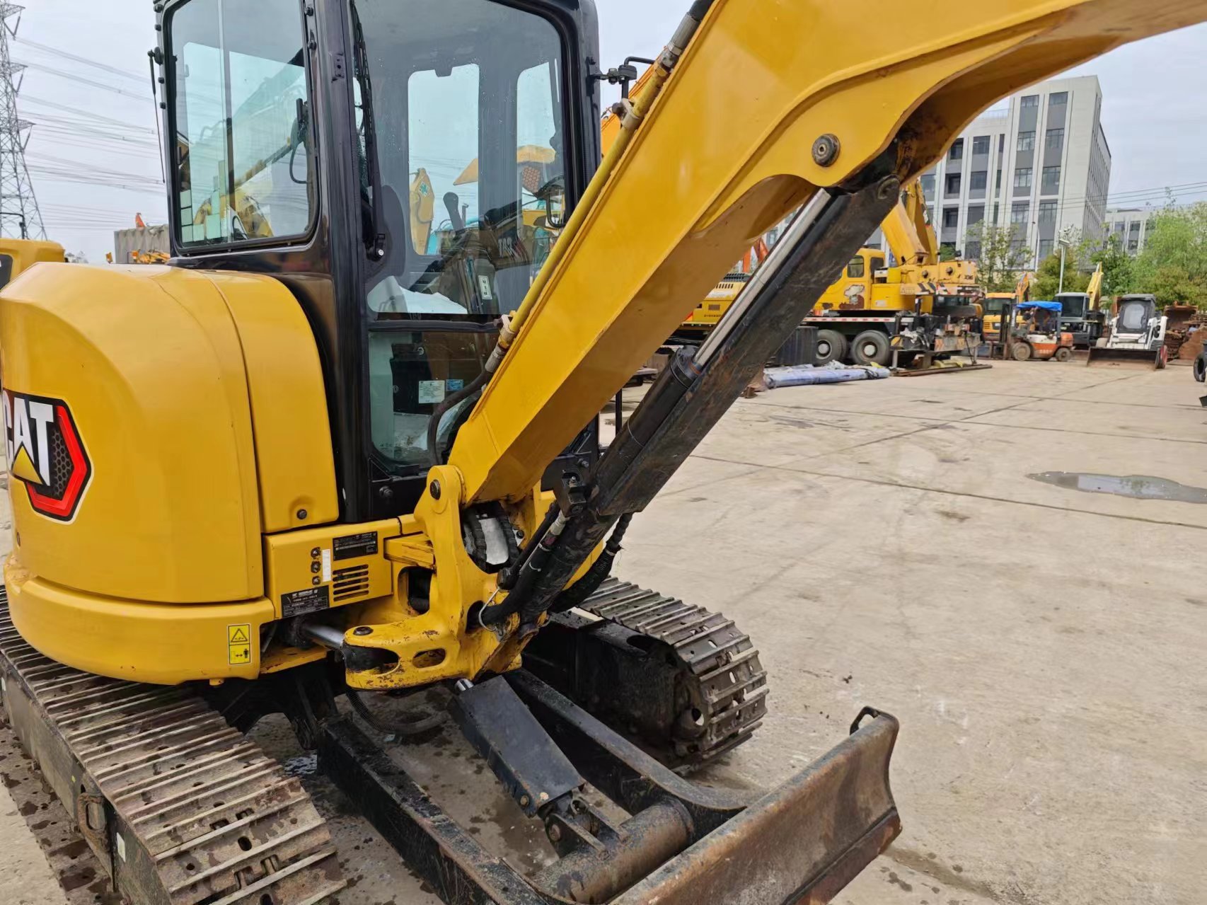 Second-hand Original CAT303.5E with g...