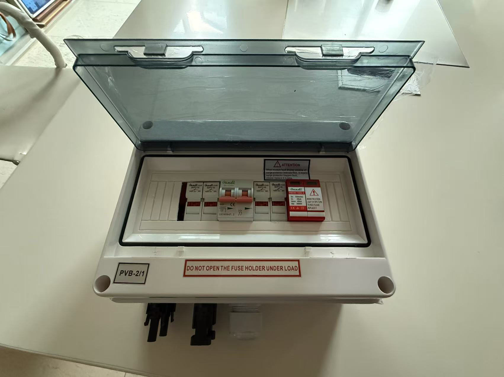 ABS economic convergence box: cost-effective and flame-retardant safety double guarantee