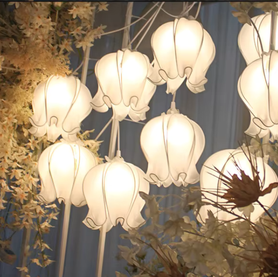 New Trends in hotel and Banquet Hall Procurement: Why Modular and easy-to-install Lighting Fixtures Are More Favored?