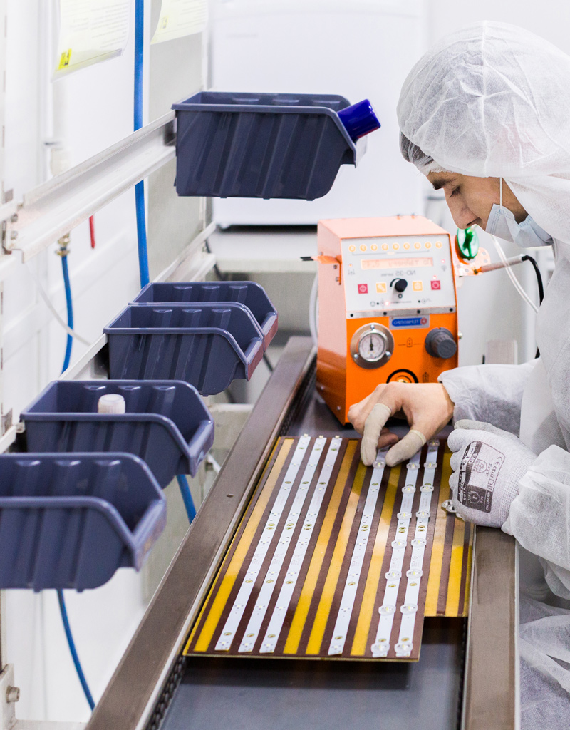 Сравнение антистатических материалов: полипропилен (PP) против антистатического полипропилена (ESD PP) — какой выбрать в зависимости от ситуации...