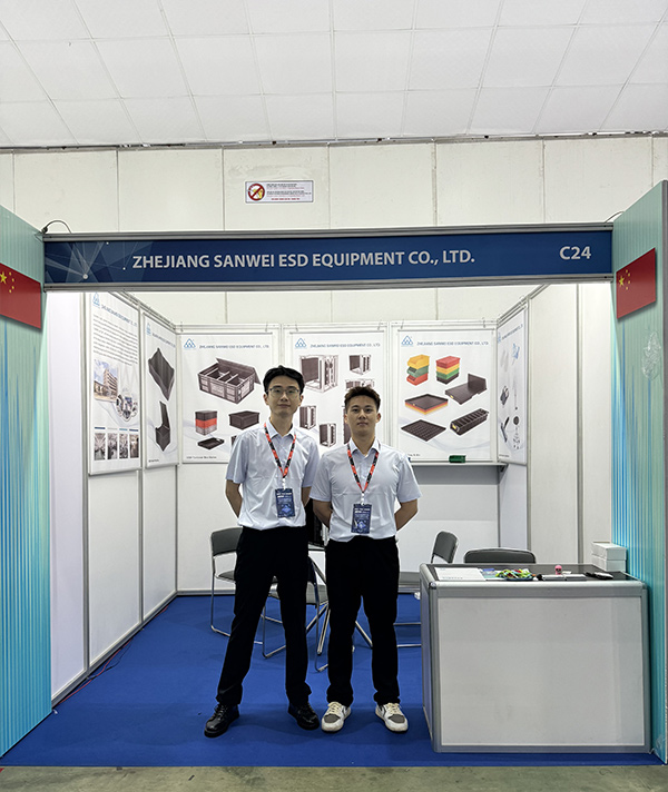 Exhibition3