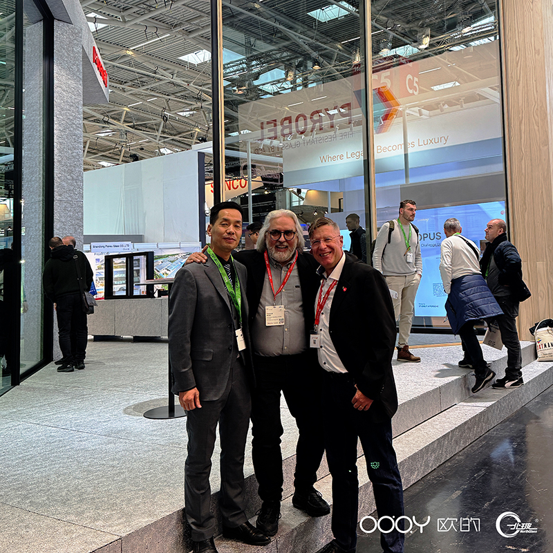 تألقت شركة Oday x North Glass في معرض ميونخ لمواد البناء BAU2025 (7)