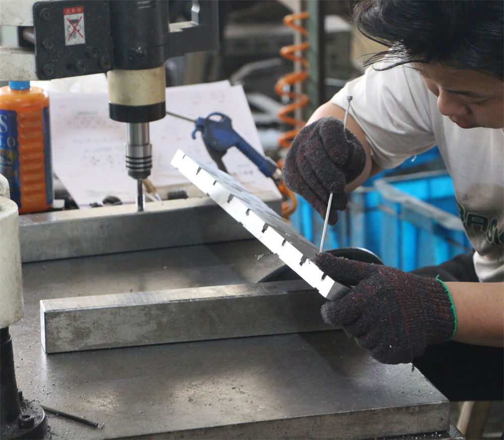 Factory Tour (8)