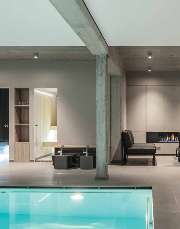 Spot-light-for-swimming-pool