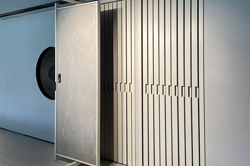 360° Rotation Display Rack: Elevate Your Showroom Experience