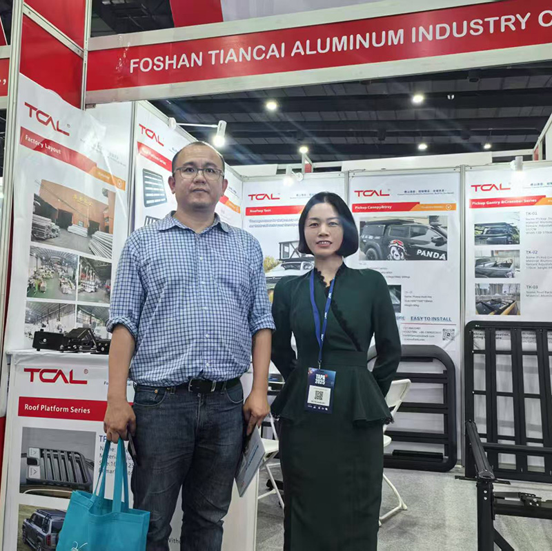 Foshan Tiancai Aluminium glänzt auf der Guangzhou-Messe und wird zur Russland-Expo eingeladen