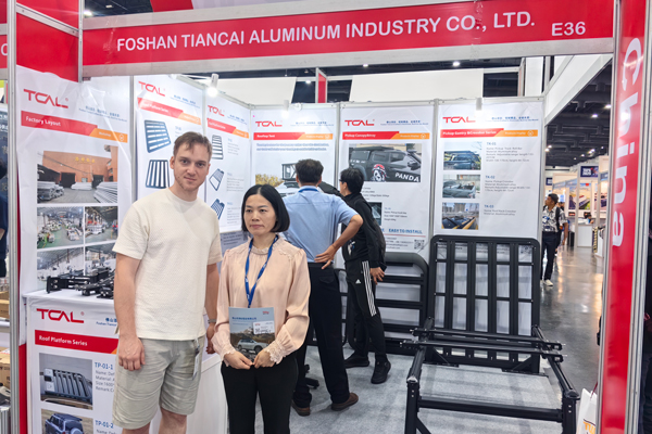 Aluminum Roof Rack Exhibition a1
