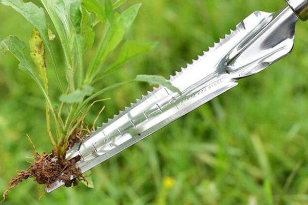 What's the feature of garden multi-function weeder
