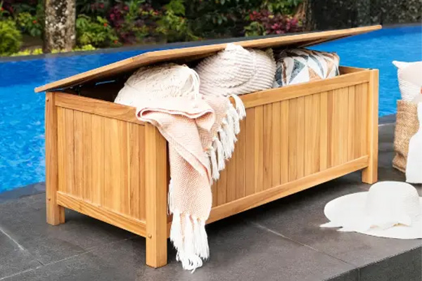 Rational use of outdoor storage boxes of different capacities