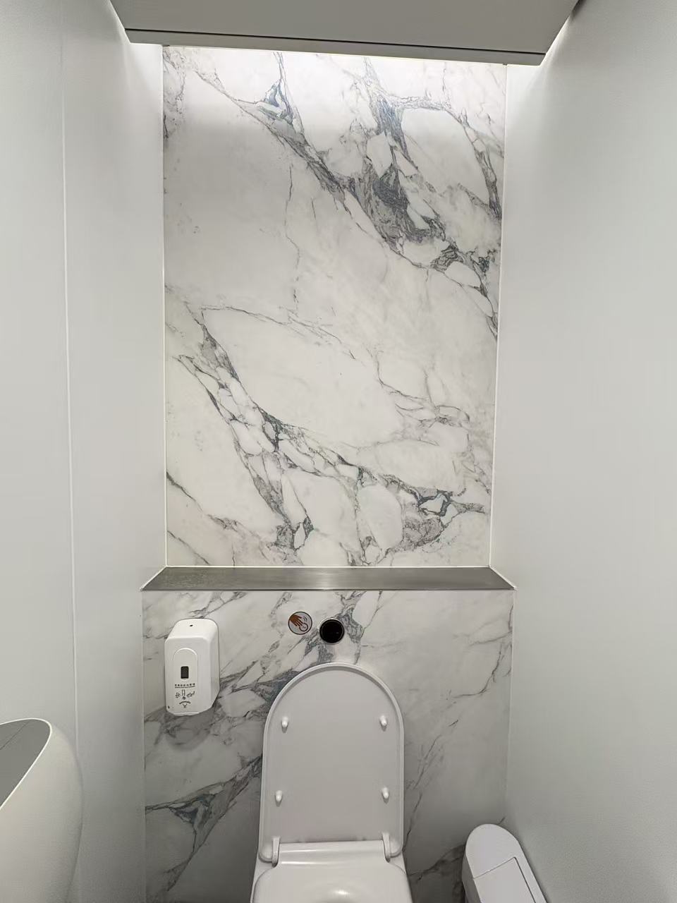 Sintered Stone: The Smart Surface Revolutionizing Public Spaces