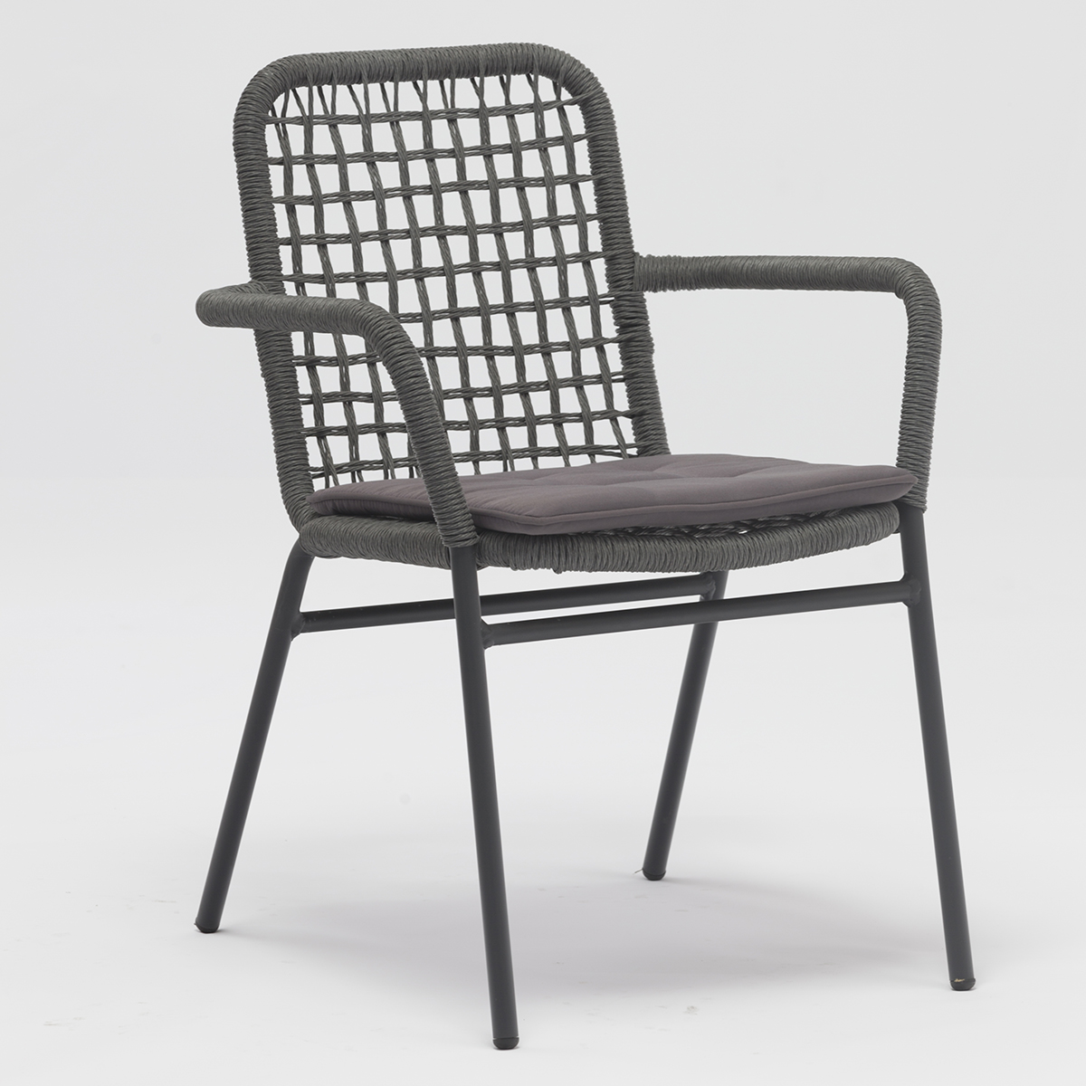 AD667018A-PE Twist wicker with cushion