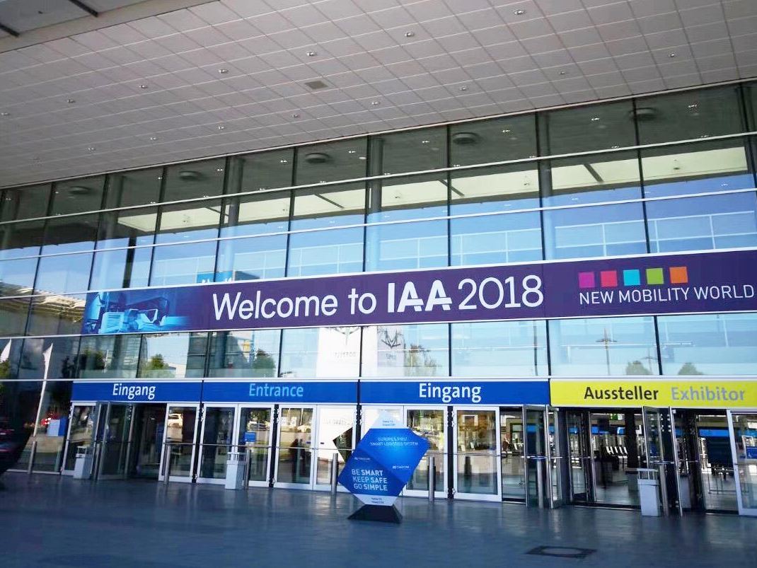 فرقة سونغز تظهر في معرض IAA للمركبات التجارية 2018 (6).png
