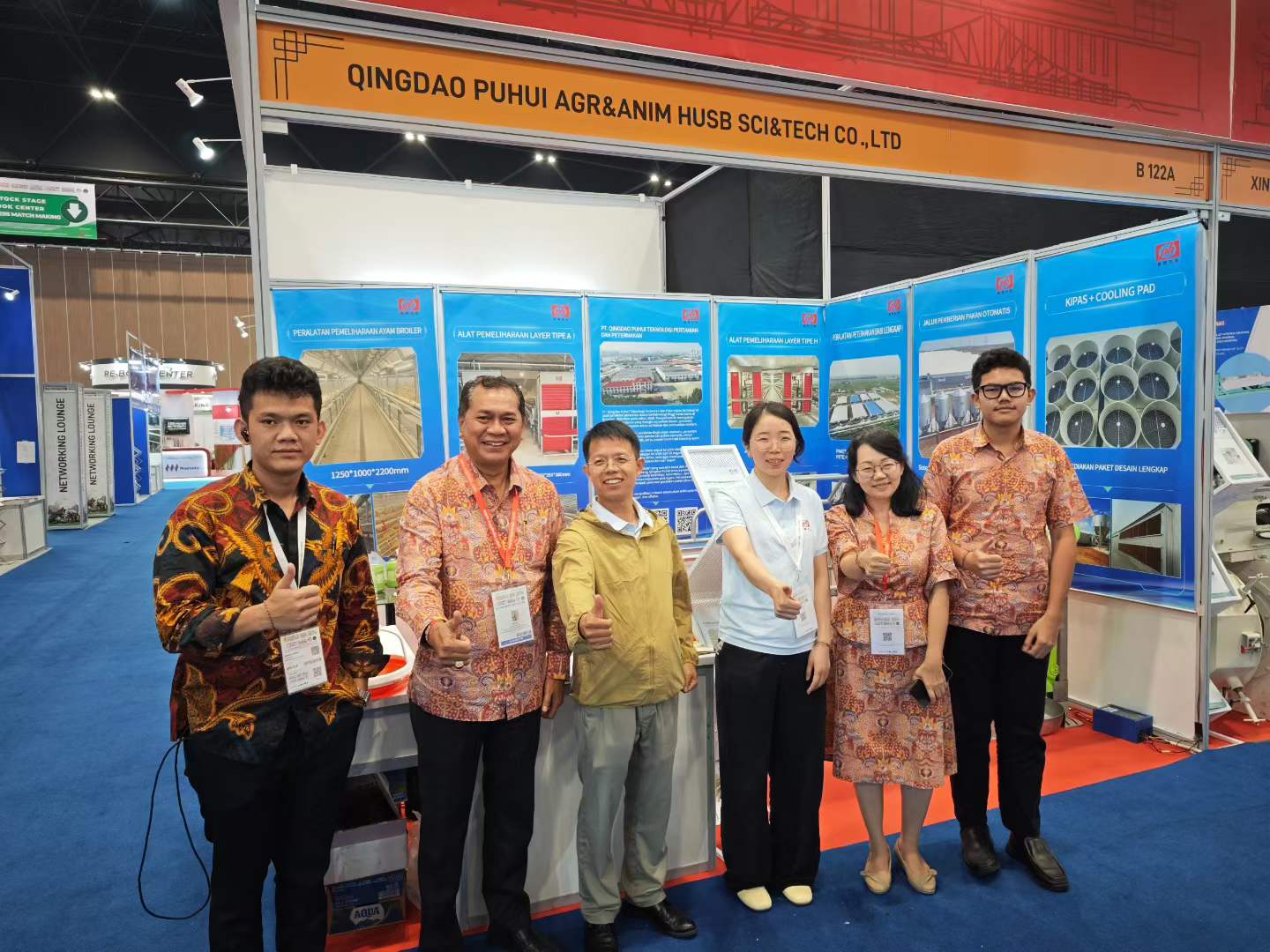 青島普匯農牧設備有限公司在2026年印尼國際畜牧展(ILDEX Indonesia 2026)上展示產品;智慧農業設備在東南亞市場備受青睞。