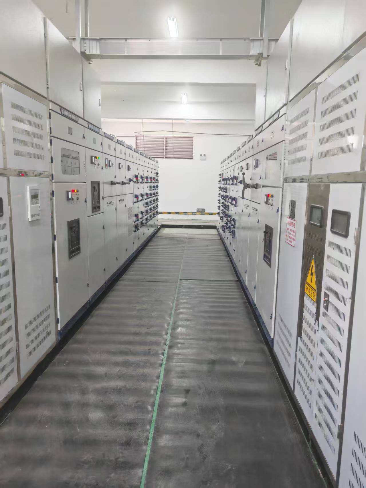 switchgear cabinet.jpg