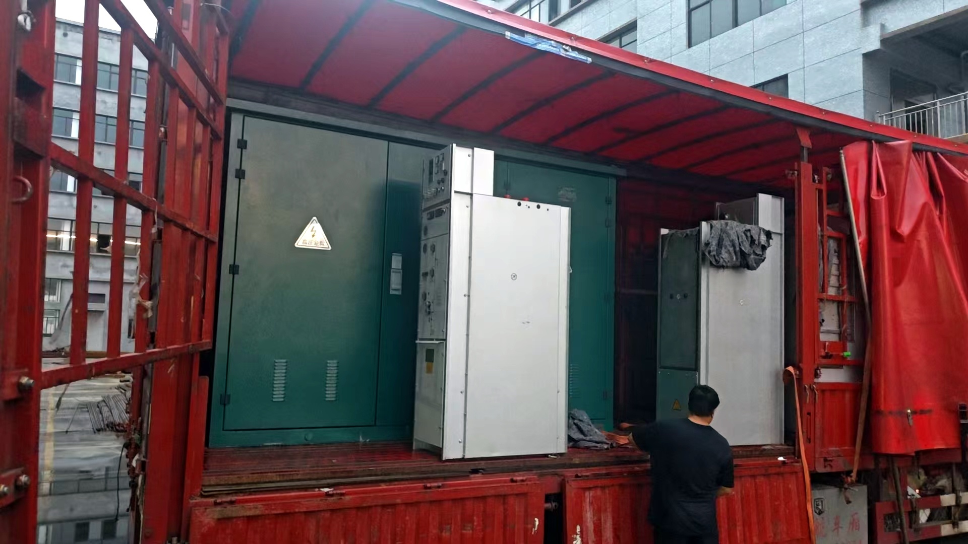 Evening rush work | Preparing for certification! 3 sets of equipment successfully loaded for inspection