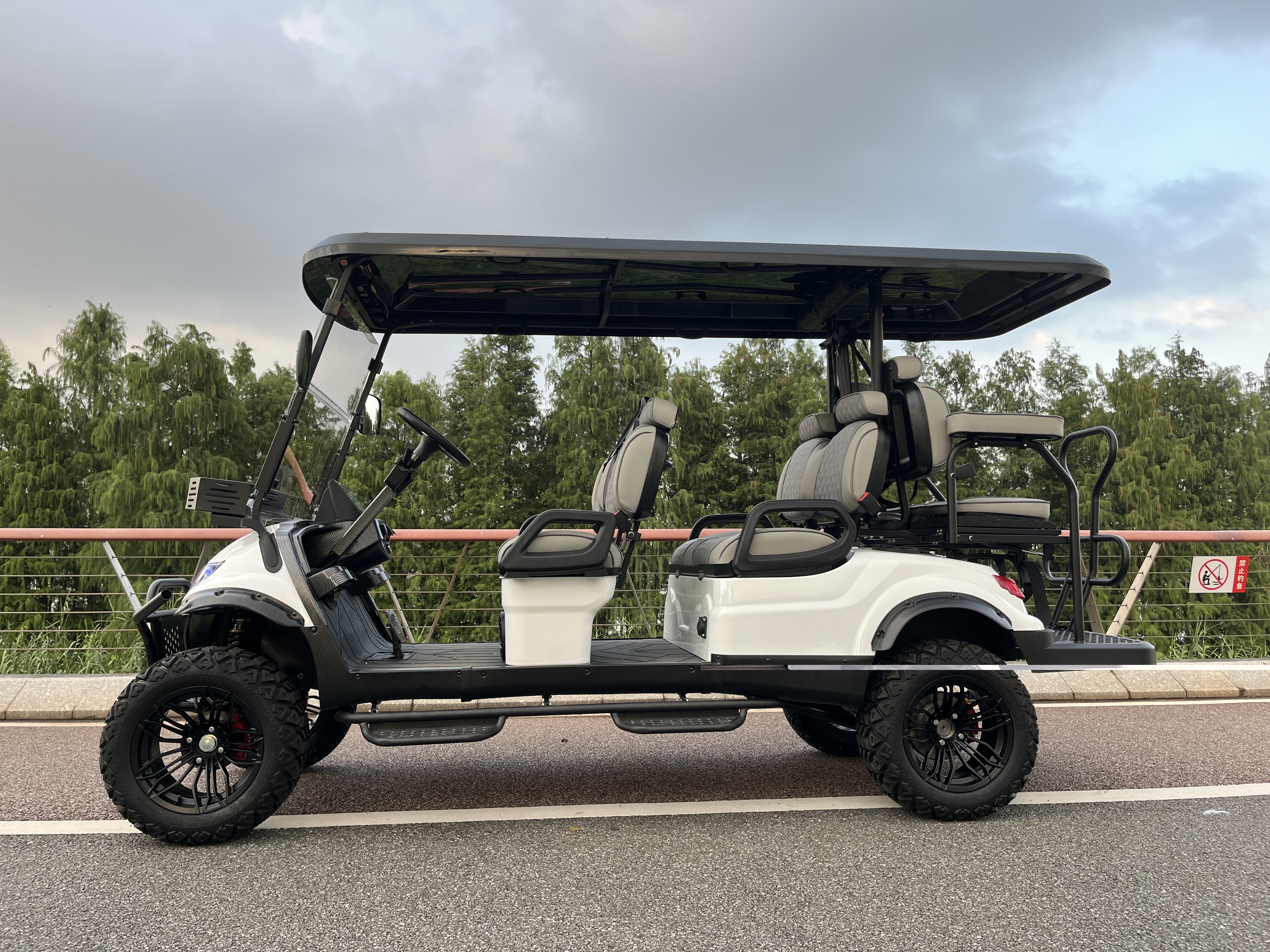 Cheap Price 4+2 Seater off Road Golf ...