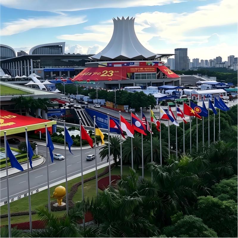 China-ASEAN Expo 2026 Day 3 in Nanning: Guoxiang Power Meets Purchasers from Vietnam, Indonesia and Thailand at Booth D02018 and Recruits Global Agents