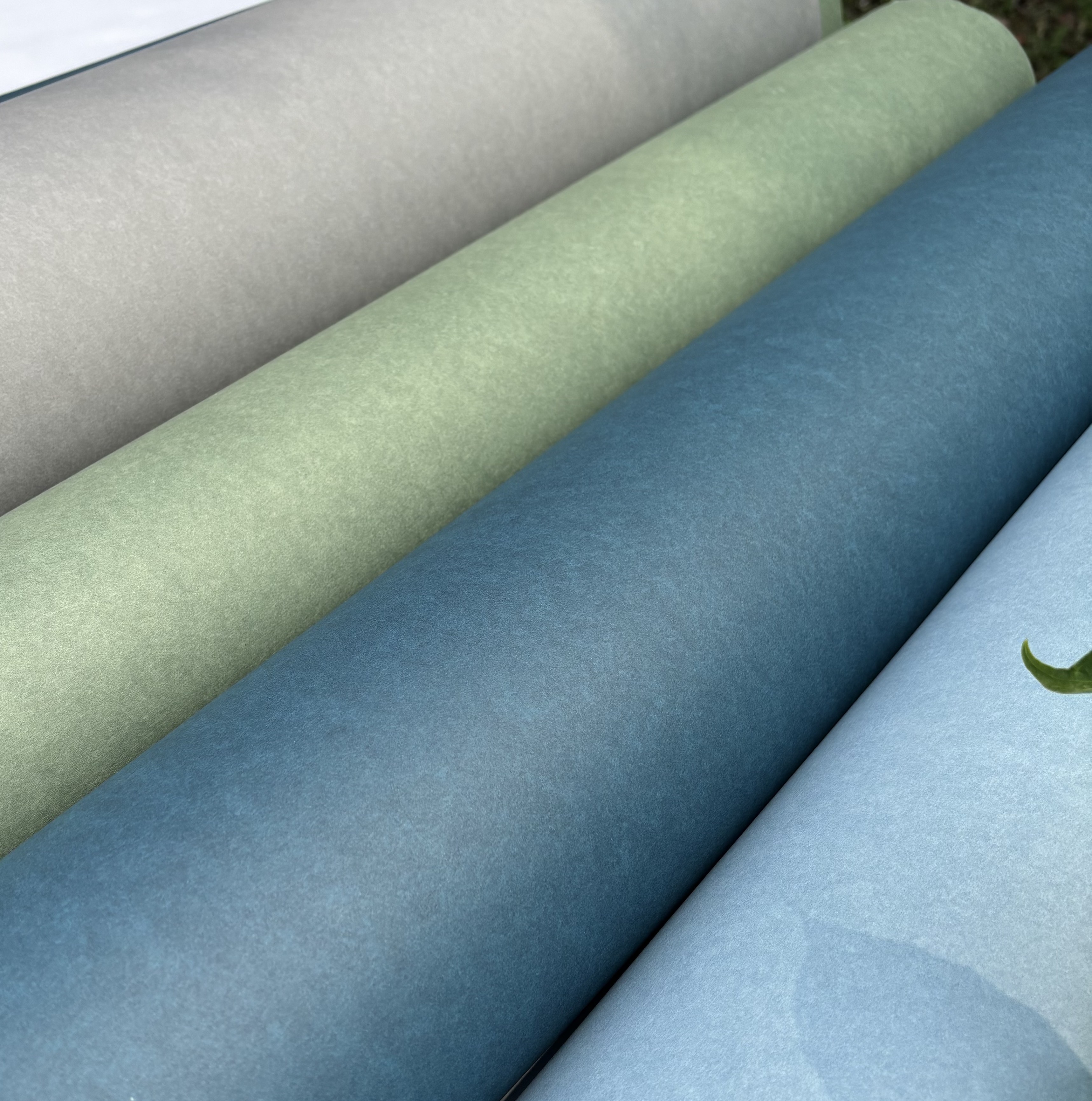 Nice Textured Salon Paper